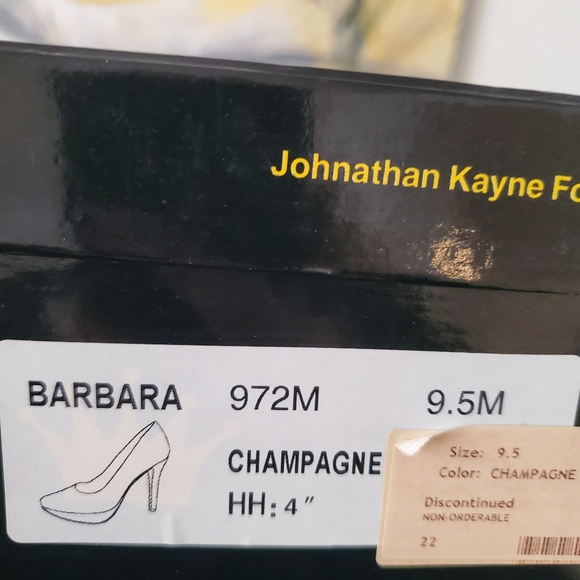 Johnathan Kayne "Barbara" Champagne Heels 9.5M - Picture 10 of 10